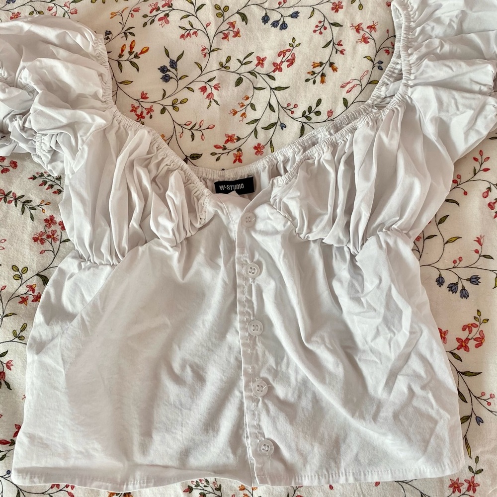 White Sweetheart Milkmaid Top! Size small